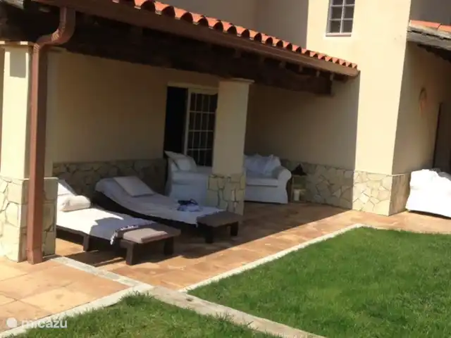 Belle villa double | Espagne, Costa Brava, Calonge - villa Terrasse depuis la chambre principale du rez-de-chaussée