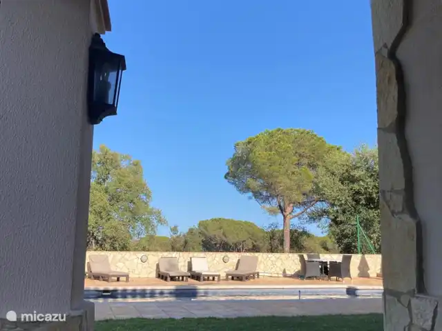 Belle villa double | Espagne, Costa Brava, Calonge - villa Vue depuis la terrasse couverte