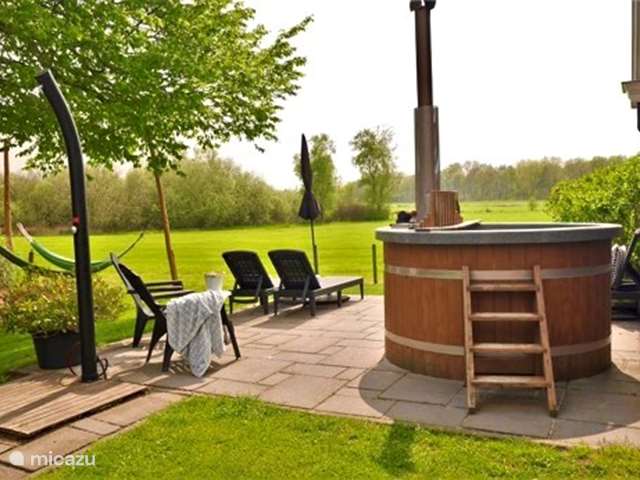 Holiday home in Netherlands, Drenthe – holiday house Farmer's lodge
