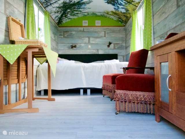 Vakantiehuis Nederland, Noord-Holland, Lutjebroek - glamping / safaritent / yurt Avontuurlijk slapen in een Pipowagen