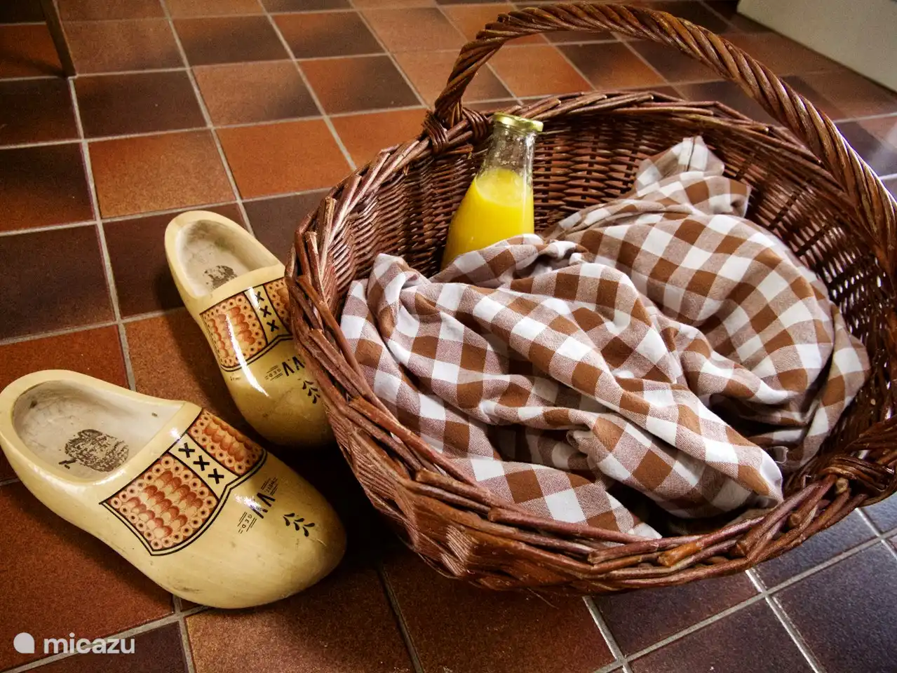 Wir können auch Ihr Frühstück arrangieren. Wir bringen das dann zu Ihnen.