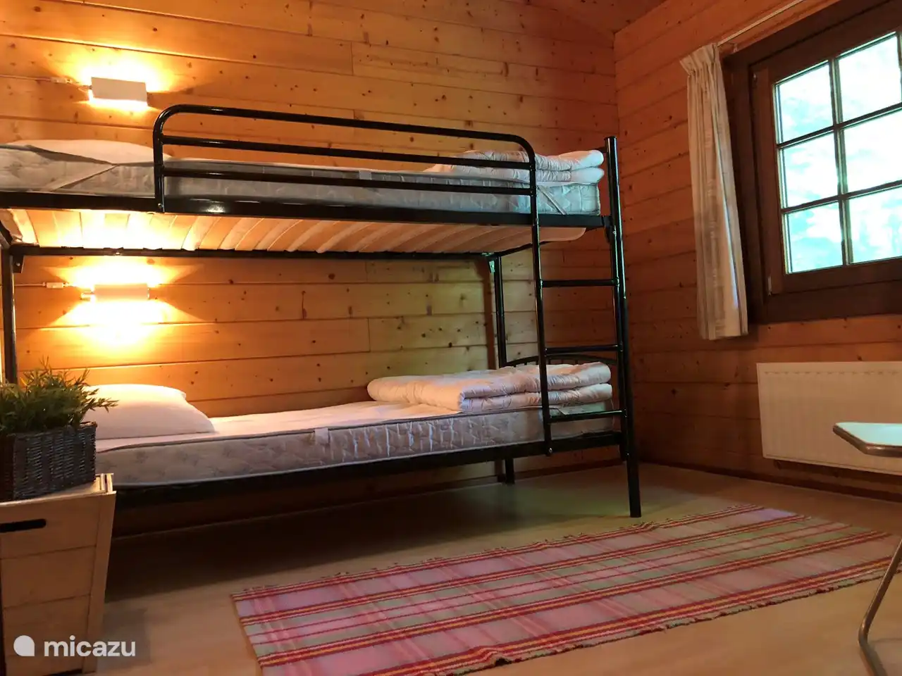 Schlafzimmer mit Etagenbett