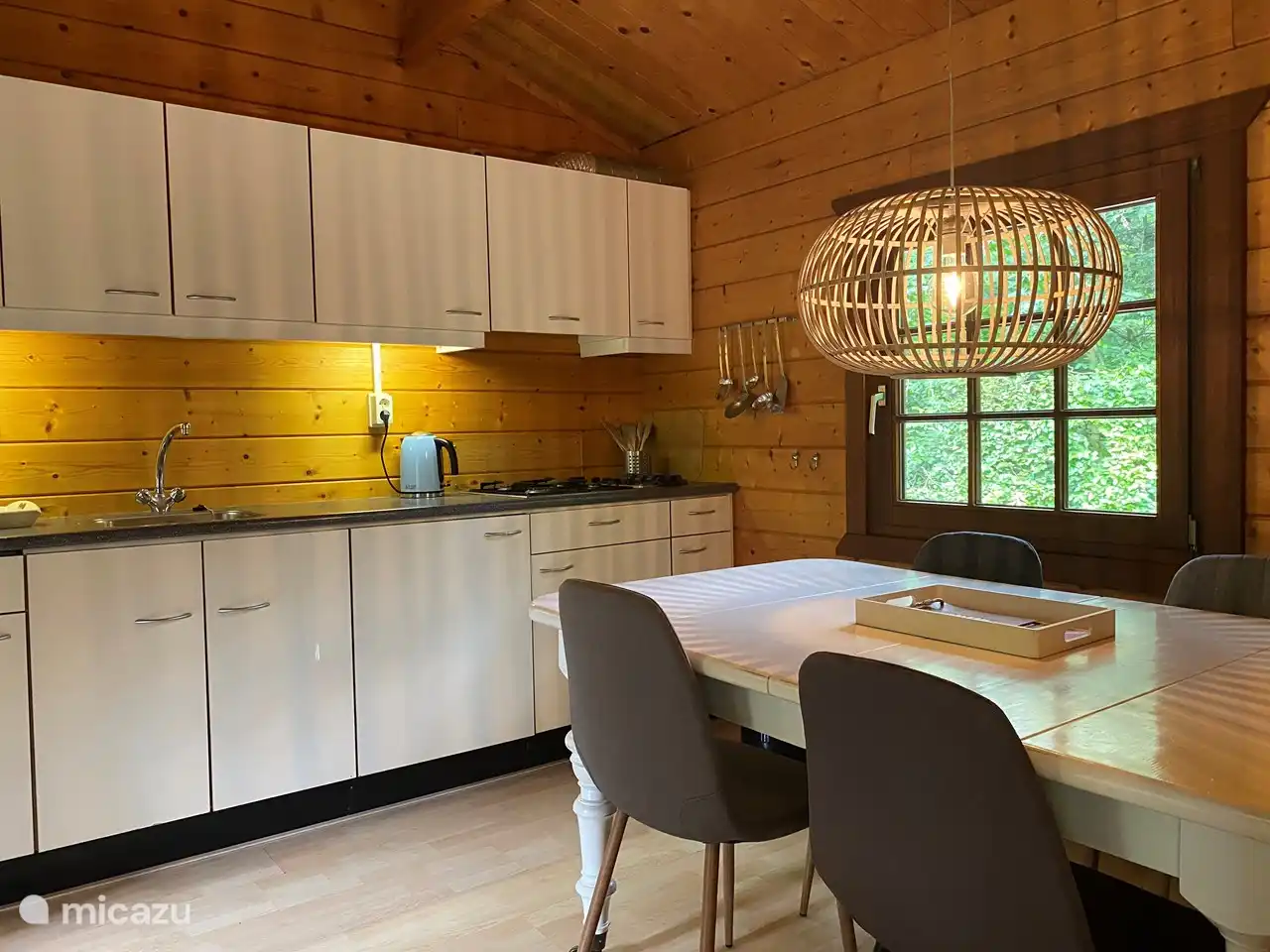 Küche inkl. Spülmaschine