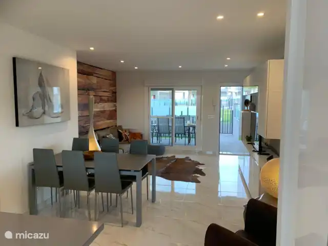 Casa Beausezo, appartement de luxe | Espagne, Costa Blanca, Torrevieja - appartement Salon cosy et spacieux