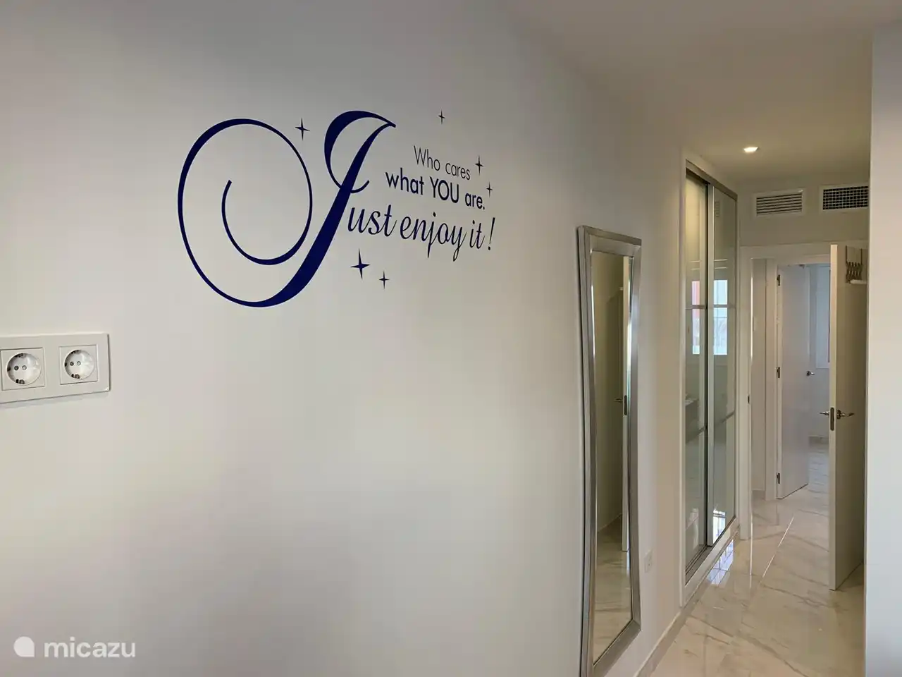 Flur zu Schlafzimmer 2 und Bad 2