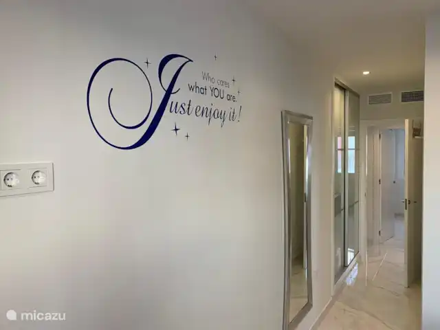 Casa Beausezo, appartement de luxe | Espagne, Costa Blanca, Torrevieja - appartement Hall vers chambre 2 et salle de bain 2