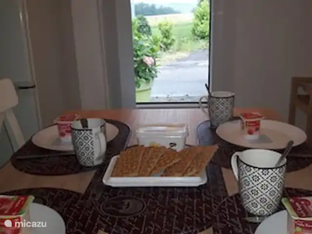 La Douce 69 Château Cazaleres en Francia, Ariège, Daumazan-sur-Arize - villa el comedor