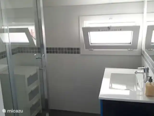 La Douce 69 Château Cazaleres en Francia, Ariège, Daumazan-sur-Arize - villa El cuarto de baño