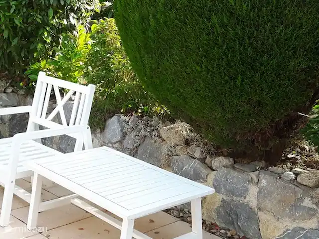 La Douce 69 Château Cazaleres en Francia, Ariège, Daumazan-sur-Arize - villa Compartir muebles de jardín