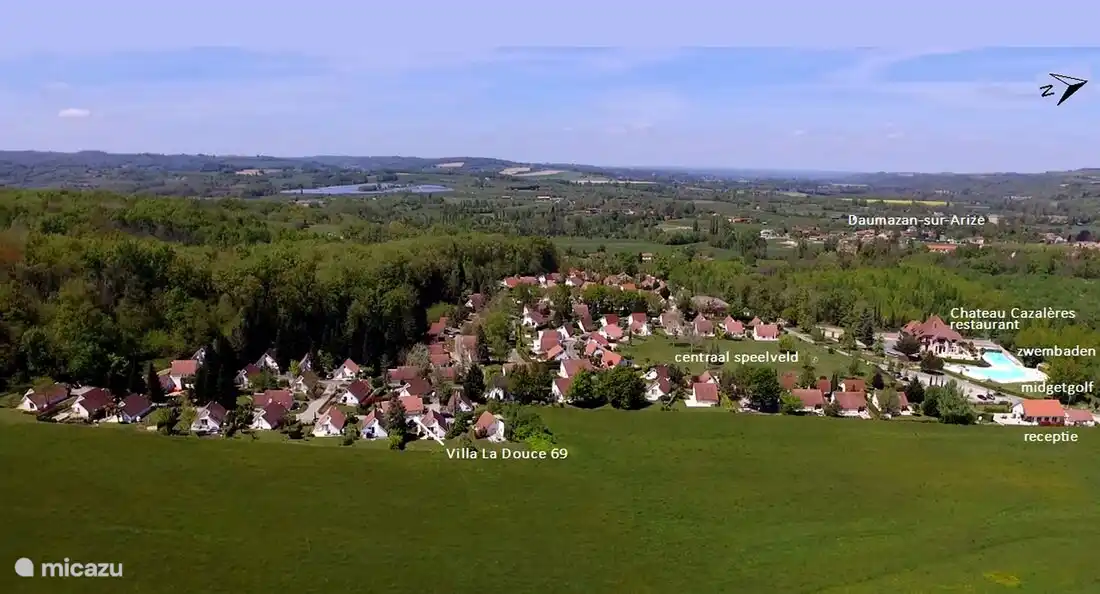 Resumen de las villas en el parque con ubicación La Douche 69