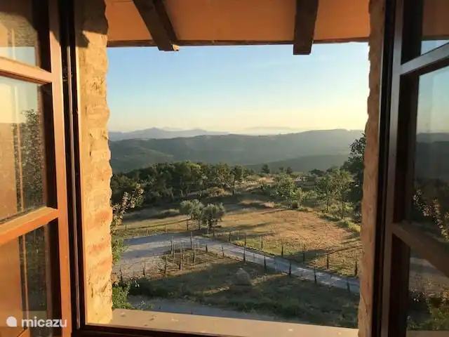 vakantiehuis huren in Italië, Umbrië, Piegaro – Casa Lavanda uitzicht slaapkamer 2
