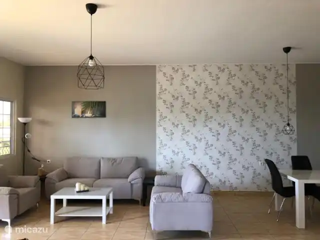 Appartement Ash & Ash  | Suriname, Commewijne, Meerzorg - appartement Le salon