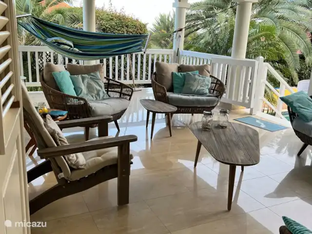 Otrobientu | Curaçao, Banda Ariba (est), Jan Thiel - villa Sur le porche, il est également merveilleux de se détendre dans le hamac