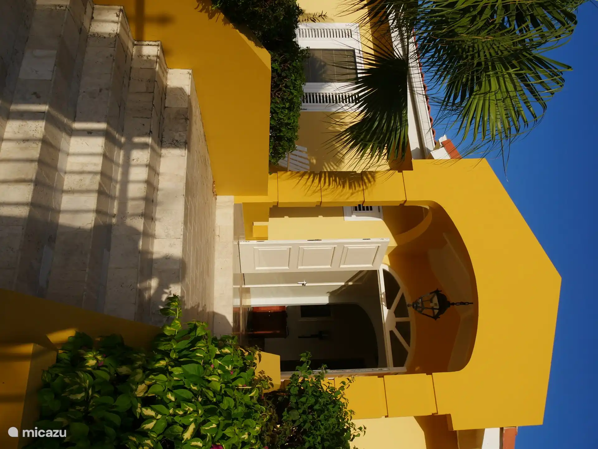 Otrobientu in Curaçao, Banda Ariba (Ost), Jan Thiel - Villa