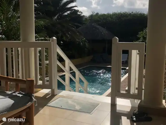 Otrobientu | Curaçao, Banda Ariba (est), Jan Thiel - villa Portail verrouillable vers la piscine