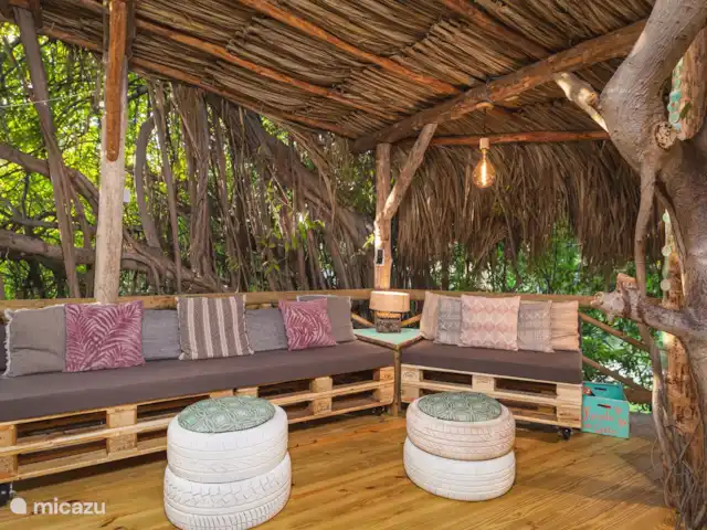 Yuana huren in Curaçao, Curacao-Midden, Sint Michiel - blokhut / lodge Lounge gedeelte