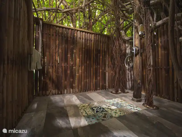 Yuana huren in Curaçao, Curacao-Midden, Sint Michiel - blokhut / lodge Romantische buitendouche