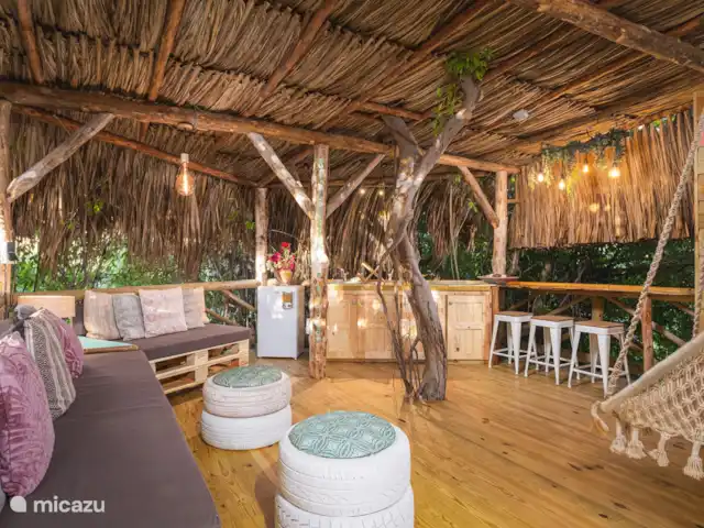 Yuana huren in Curaçao, Curacao-Midden, Sint Michiel - blokhut / lodge Open porch met kitchenette