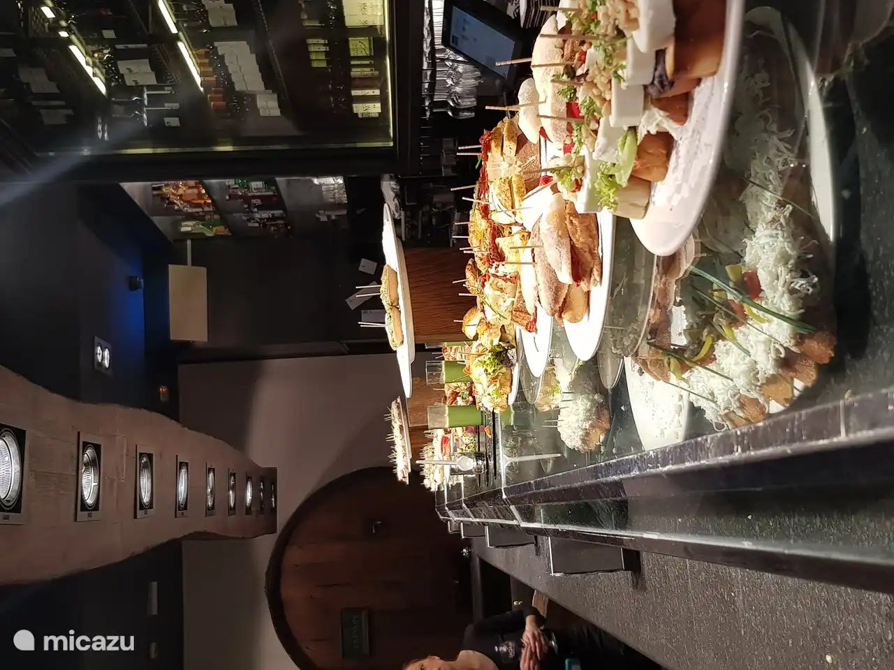 Estupendas tapas y pinchos en Valencia. Sagardi u Orio son restaurantes muy conocidos en Valencia.