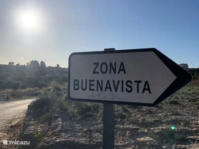 Casa Sol Montroy Valencia, España en España, Valencia, Montroy - casa vacacional Estos carteles te llevarán a Casa Sol.