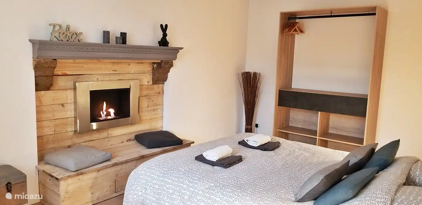 bequemes Bett 160 x 200