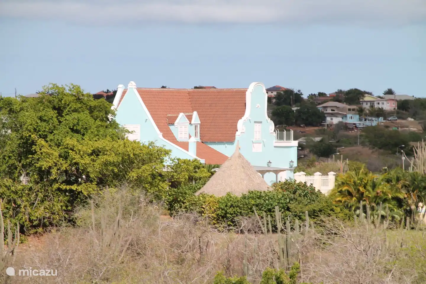 Vista de esta hermosa casa de campo desde el porche