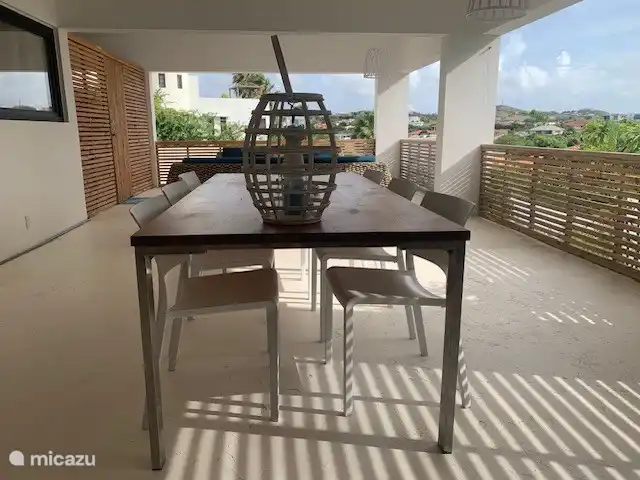 Vista sobre el porche