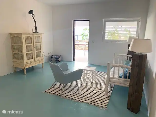 Acogedor salón/cocina en un ambiente caribeño