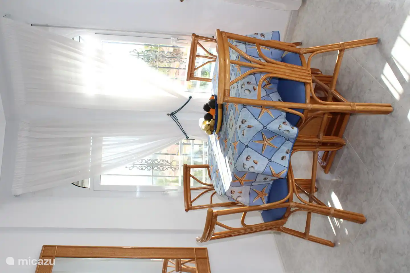 mesa de comedor / sala de estar