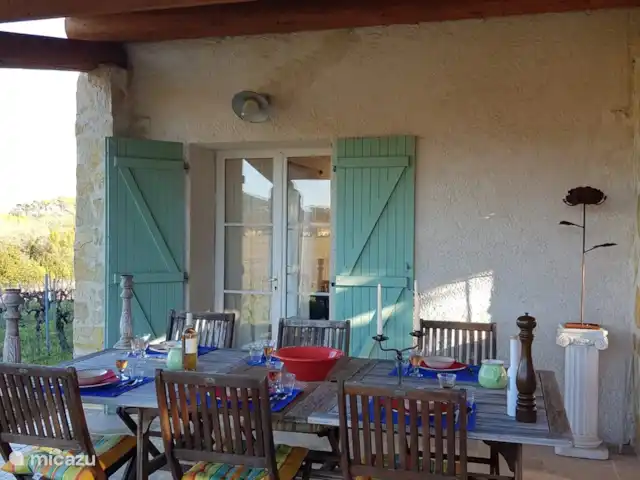 Bastide Poulailler | France, Var, Lorgues - villa Terrasse couverte (côté ouest)
