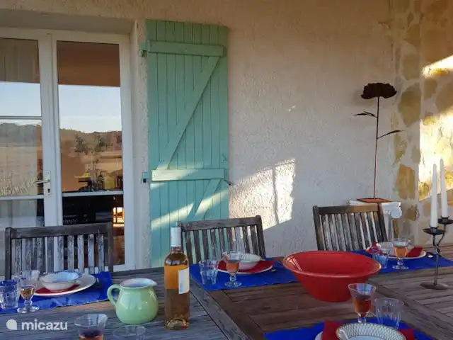Bastide Poulailler | France, Var, Lorgues - villa Terrasse couverte (côté ouest)