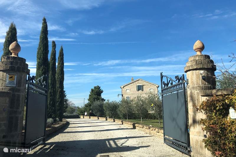 Vakantiehuis Italië, Marche, Montecosaro Villa Celestino