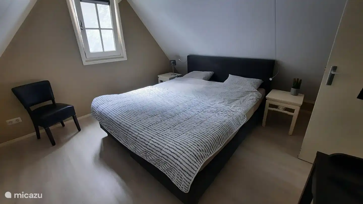 Wachen Sie ausgeruht in diesem Pullman Boxspringbett auf!