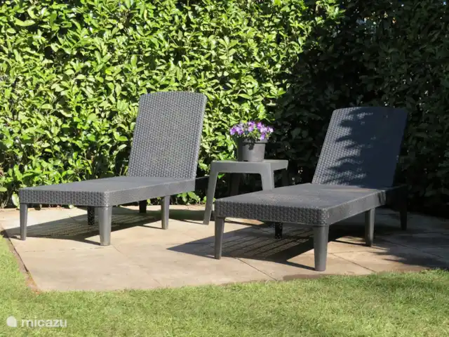 Casa Boschlust en Países Bajos, Güeldres, Hulshorst (Veluwemeer) - bungaló Huize Boschlust tiene varias terrazas tanto a la sombra como al sol.