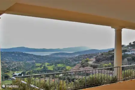 Vakantiehuis Frankrijk, Côte d´Azur, Sainte-Maxime villa Villa Amelie met zwembad en zeezicht