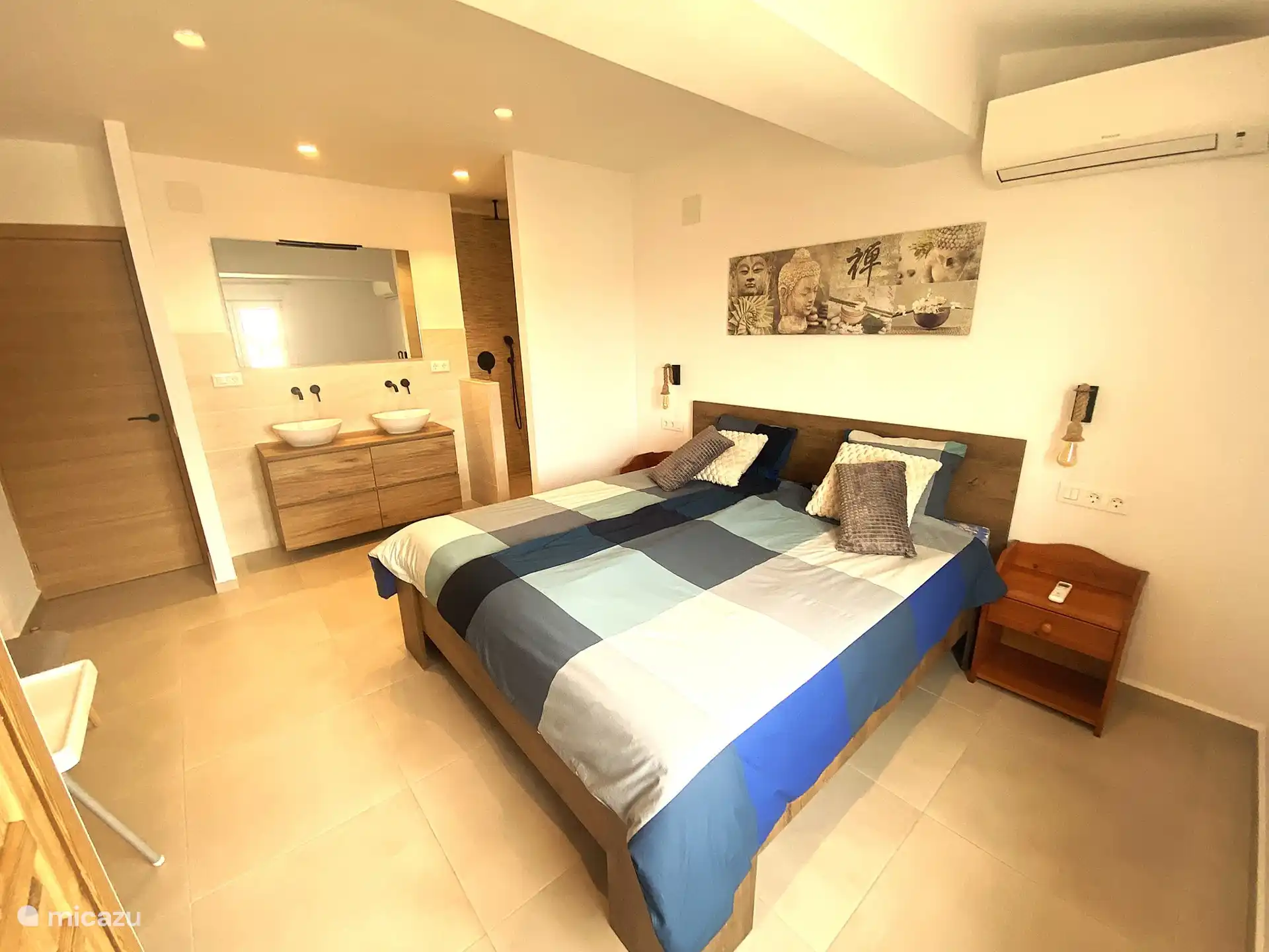 Schlafzimmer 3: schön Ihr eigenes Badezimmer zur Hand.