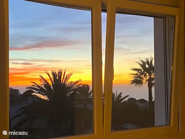 Vista Solvarez avec des VUES PARFAITES SUR LA MER | Espagne, Costa Blanca, Jávea - villa Bonjour! Votre vue depuis le lit de la chambre principale. N'est-ce pas ce que tu veux aussi ?