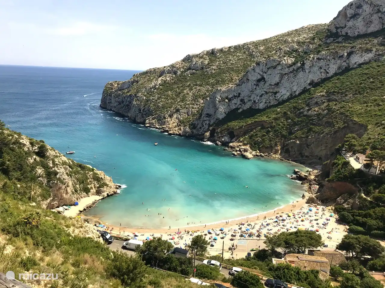 Berühmt und auf vielen Bildern zu sehen: der Strand von Granadella! Was für ein wunderschöner Ort, weniger als 10 Minuten von Ihrem Zuhause entfernt.