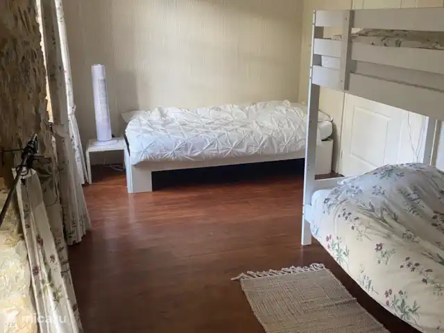 Location de Vacances France, Dordogne, Degagnac, maison de vacances - La Chouette Lit simple + chambre superposée 2