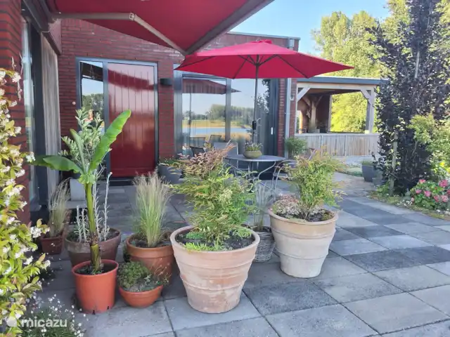 Location de Vacances Pays-Bas, Utrecht, Wijk bij Duurstede, maison de vacances - Lieu unique sur l'eau 2 jolies terrasses avec vue sur l’eau