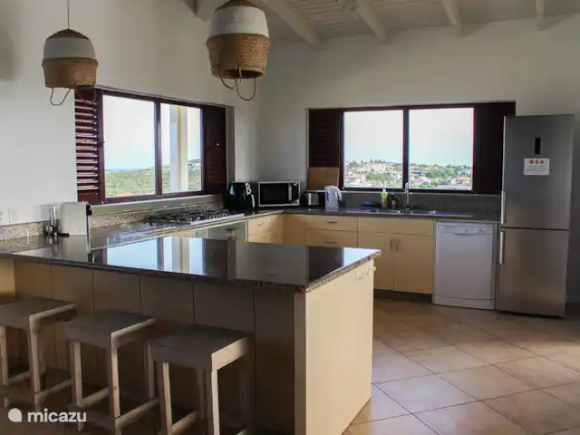 vakantiehuis huren in Curaçao, Banda Ariba (oost), Jan Thiel – Vakantie Villa Micazu Curacao 25 p keuken penthouse