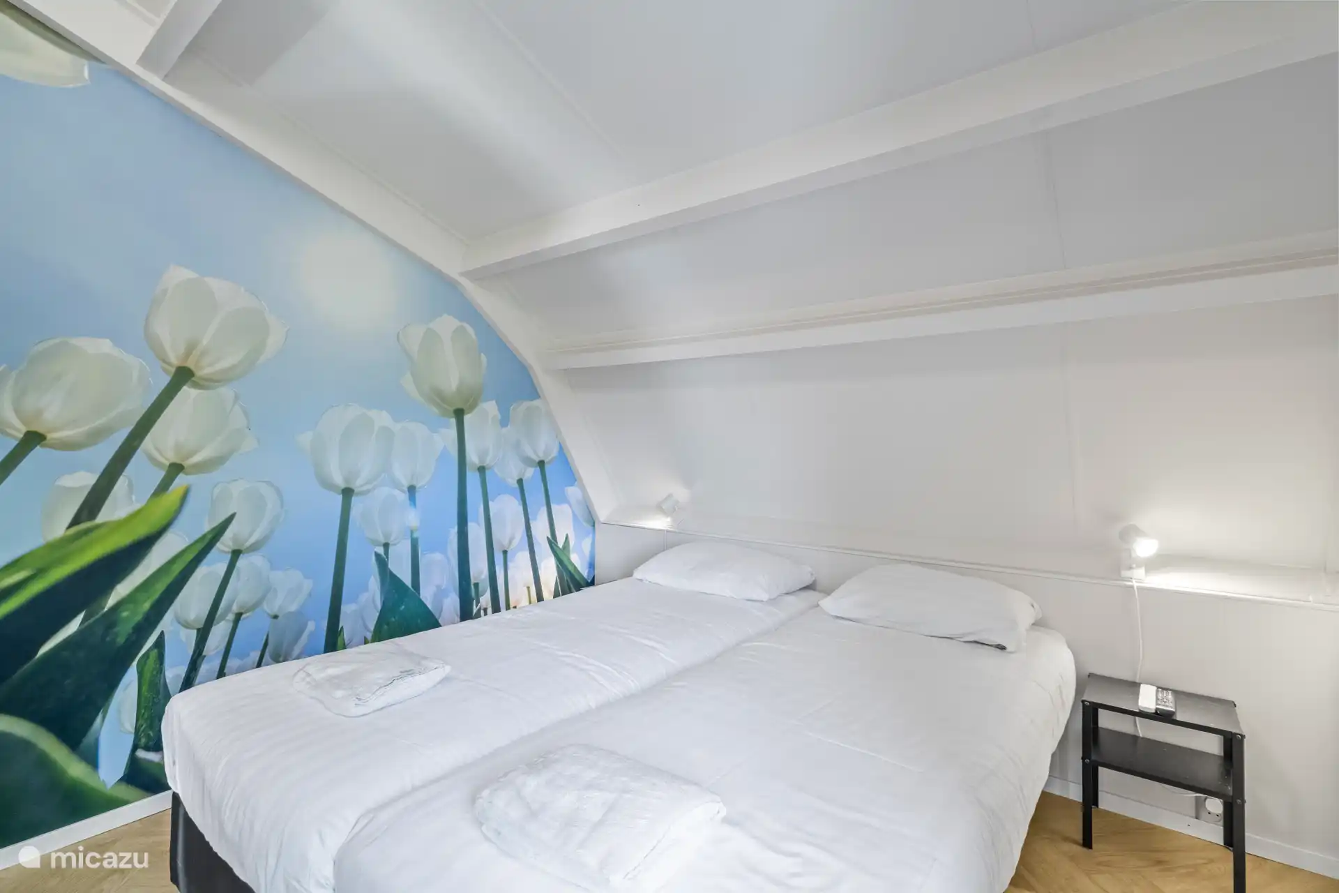 Schlafzimmer 1 mit Smart-TV 