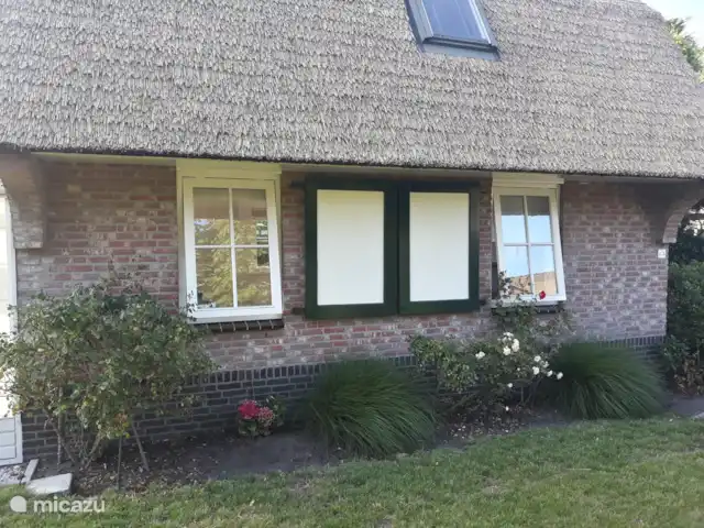 Le plus bel endroit de Noordwijk | Pays-Bas, Hollande méridionale, Noordwijk - maison de vacances le mur latéral à l'est.