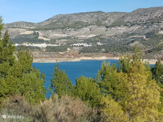 El Valle, casa El Laurel | Espagne, Andalousie, Durcal - maison de vacances Lac Beznar à 10 minutes en voiture. vous pouvez vous promener et pratiquer des sports nautiques.