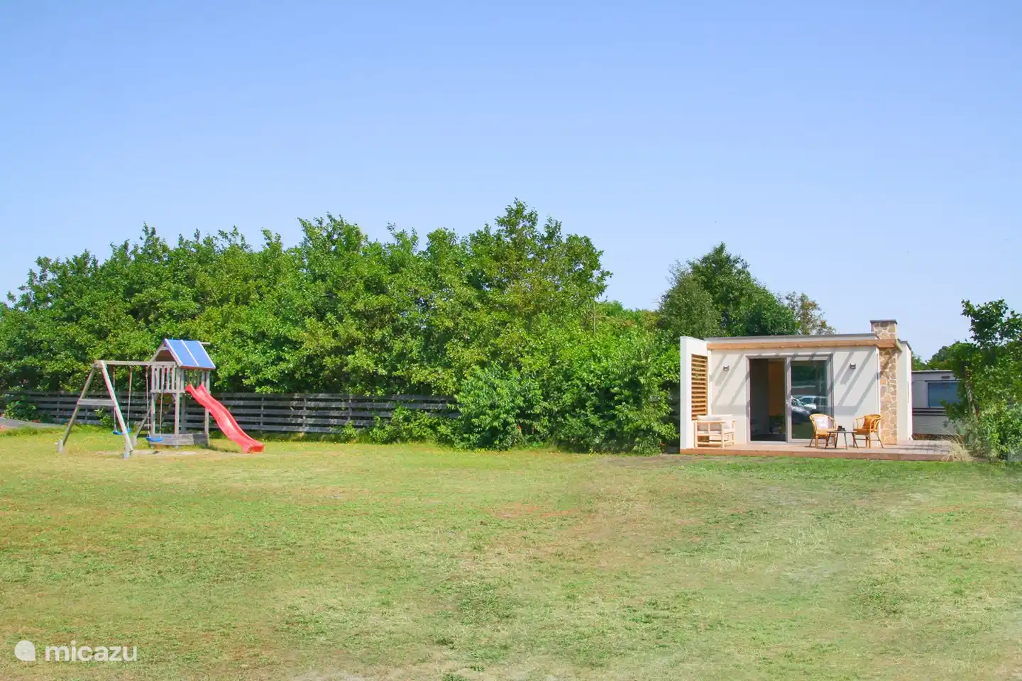 Spielplatz in der Nähe des Hauses