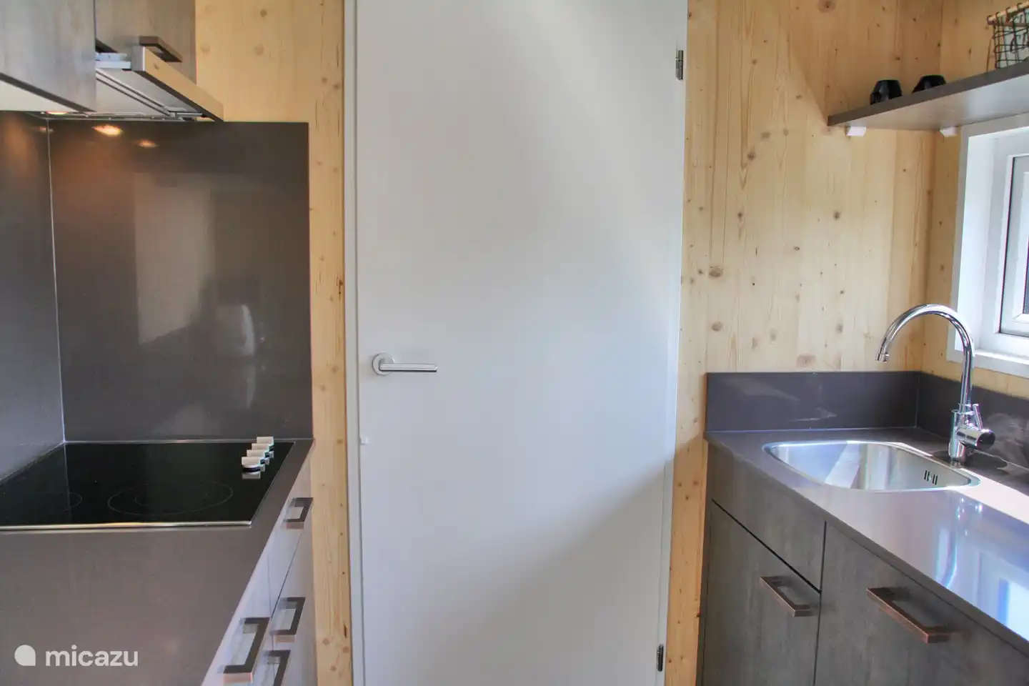 Küche voll ausgestattet