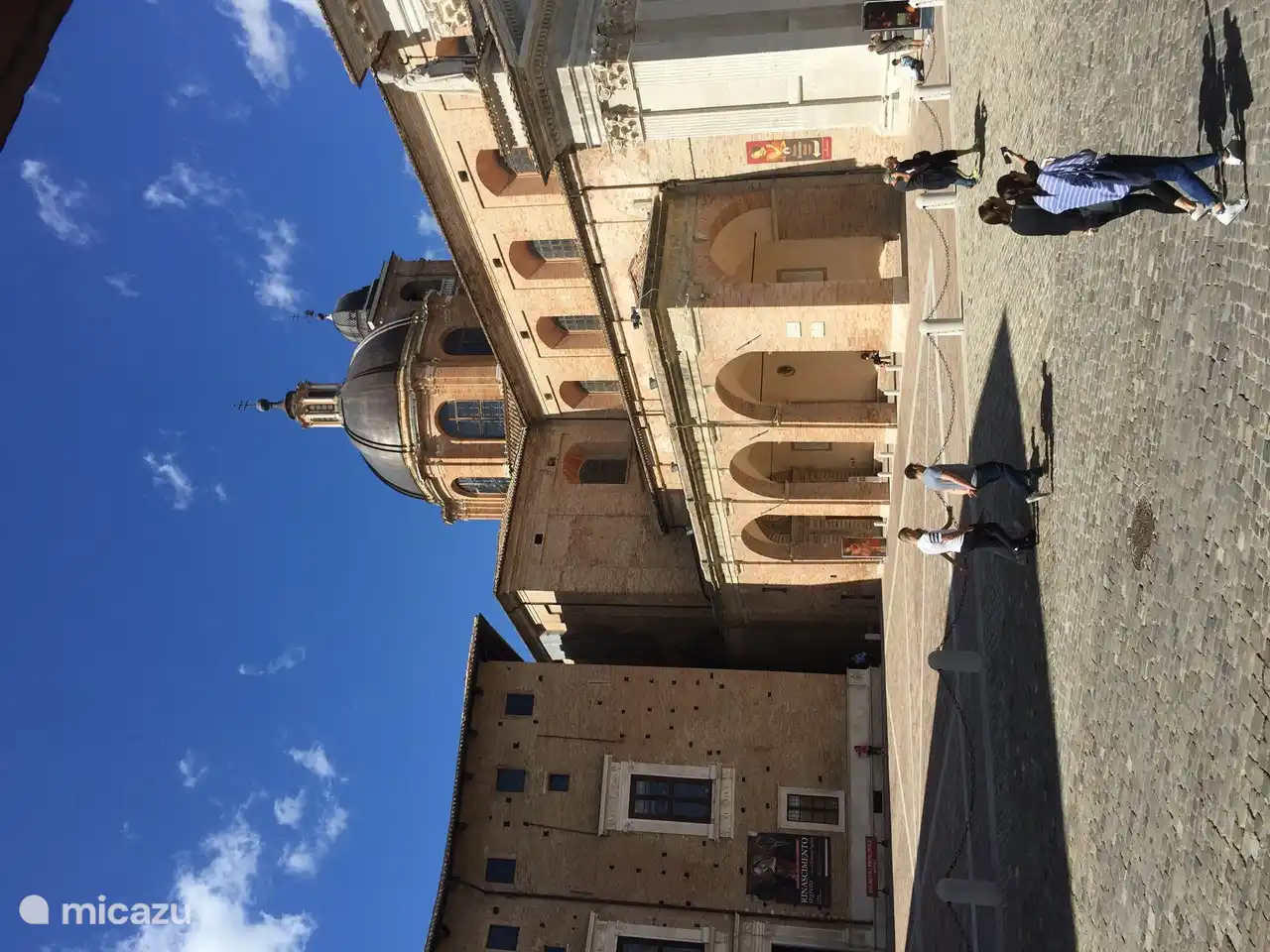 Joyas cerca de Villa San Vitale: paseo por la ciudad universitaria de Urbino