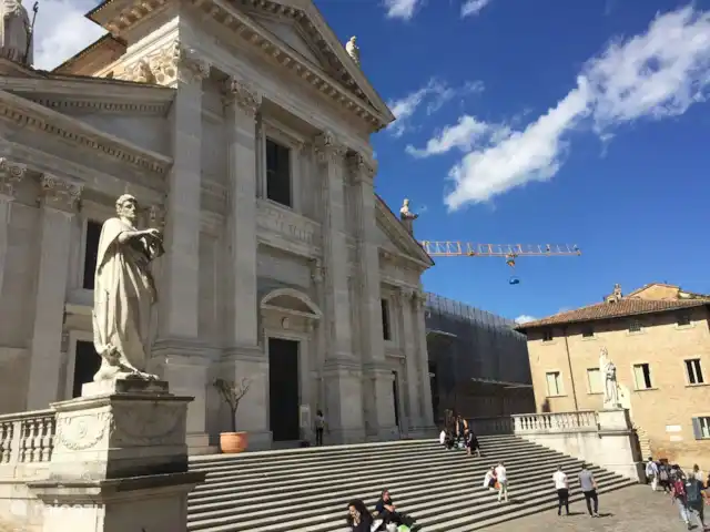 Villa San Vitale Bed & Breakfast 2p huren in Italië, Marche, San Lorenzo In Campo - bed & breakfast Juweeltjes in de buurt van Villa San Vitale: rondlopen in de universiteitsstad Urbino