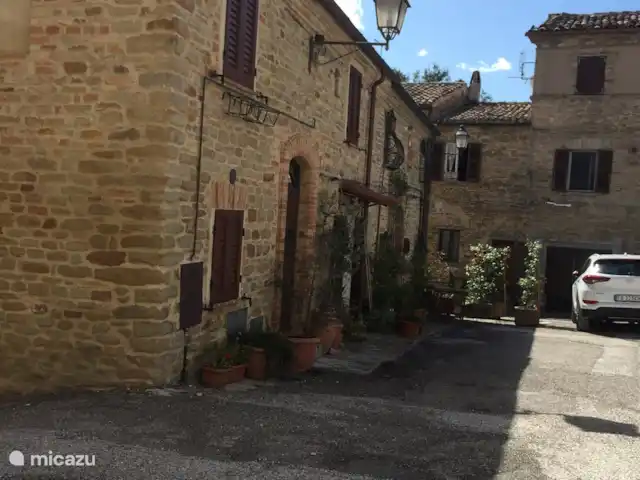 Villa San Vitale Bed & Breakfast 2p huren in Italië, Marche, San Lorenzo In Campo - bed & breakfast Juweeltjes in de buurt van Villa San Vitale: rondlopen in de buurt van Villa San Vitale naar het stadje Montalfoglio