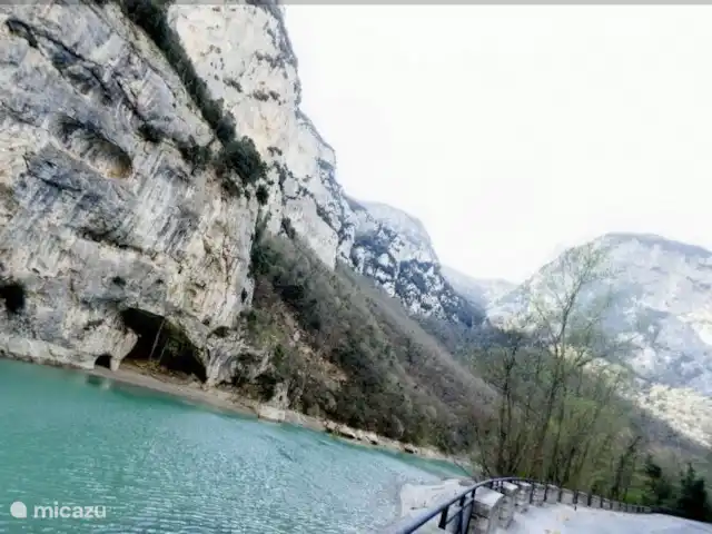 Villa San Vitale Bed & Breakfast 2p huren in Italië, Marche, San Lorenzo In Campo - bed & breakfast Juweeltjes in de buurt van Villa San Vitale: rondlopen langs de rivier Furlo